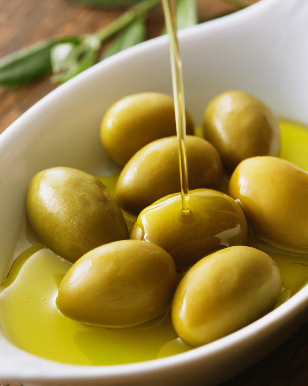 Olive Oil vs. Seed Oils: What the Science Actually Says (and Why EVOO Wins)